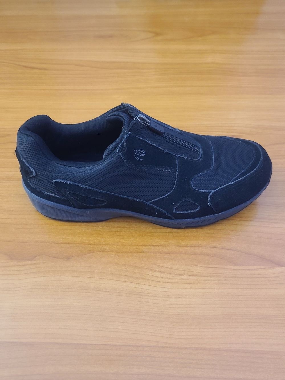 Easy Spirit  Black Leather Mesh Zip Athletic Running Women Walking Shoes Sz 10M
